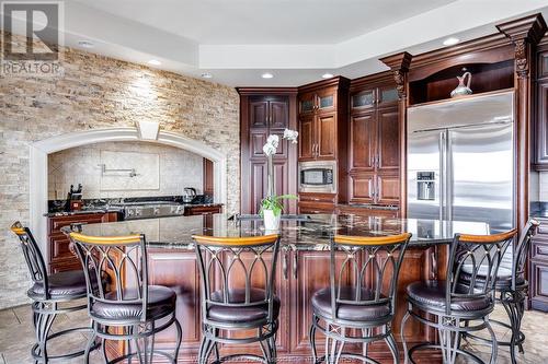 1821 Talbot Road, Kingsville, ON - Indoor Photo Showing Dining Room