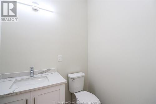 233 Watson Unit# 106, Windsor, ON - Indoor Photo Showing Bathroom