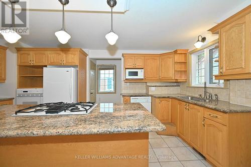 38 Meadowvale Road, Toronto (Centennial Scarborough), ON - Indoor Photo Showing Kitchen With Double Sink