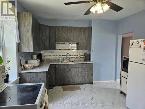 337 Sixth Street E, Cornwall, ON - Indoor Photo Showing Kitchen