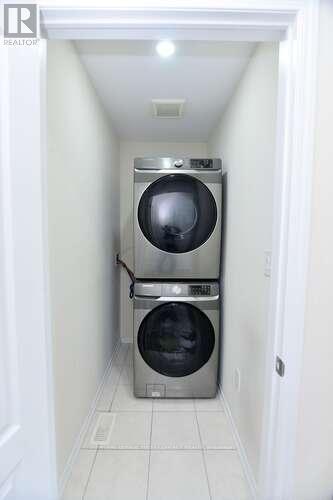 244 Esther Crescent, Thorold, ON - Indoor Photo Showing Laundry Room