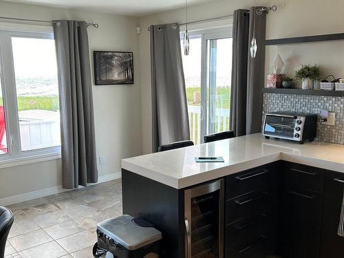 Kitchen - 2033 Rue Bell, Sept-Îles, QC - Indoor Photo Showing Other Room