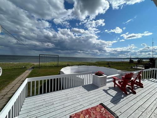 Patio - 2033 Rue Bell, Sept-Îles, QC - Outdoor With View