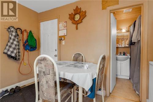 60 William Street, Chelmsford, ON - Indoor Photo Showing Dining Room