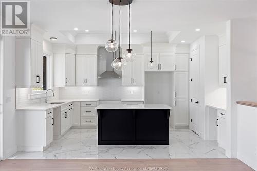 3655 Sutton Avenue, Windsor, ON - Indoor Photo Showing Kitchen With Upgraded Kitchen