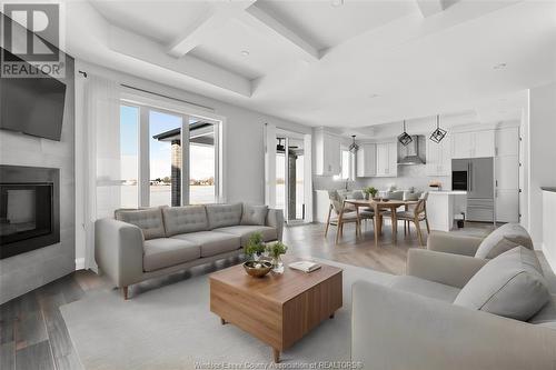 625 Orchards Crescent, Windsor, ON - Indoor Photo Showing Living Room With Fireplace