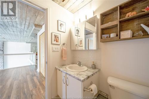 2175 Wyandotte Street East Unit# 213, Windsor, ON - Indoor Photo Showing Bathroom