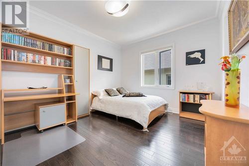 80 Puccini Drive, Richmond Hill, ON - Indoor Photo Showing Bedroom