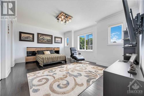 80 Puccini Drive, Richmond Hill, ON - Indoor Photo Showing Bedroom