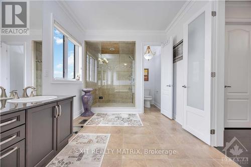 80 Puccini Drive, Richmond Hill (Oak Ridges), ON - Indoor Photo Showing Bathroom