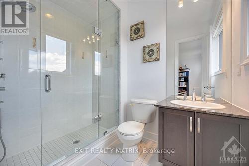 80 Puccini Drive, Richmond Hill (Oak Ridges), ON - Indoor Photo Showing Bathroom