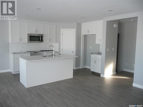 423 Pepper Street, Saskatoon, SK - Indoor Photo Showing Kitchen