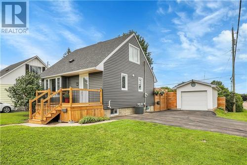 384 Mcnab Avenue, Renfrew, ON - Outdoor With Deck Patio Veranda