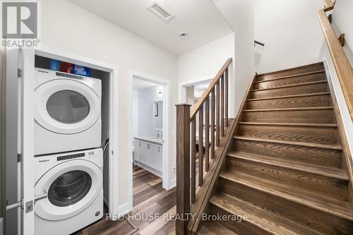 21 - 261 Skinner Road, Hamilton (Waterdown), ON - Indoor Photo Showing Laundry Room