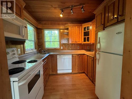 111 Sandy Point Road, Norris Arm, NL - Indoor Photo Showing Kitchen