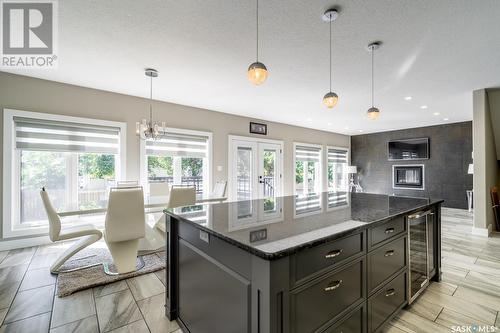 3613 Parliament Avenue, Regina, SK - Indoor Photo Showing Kitchen With Upgraded Kitchen