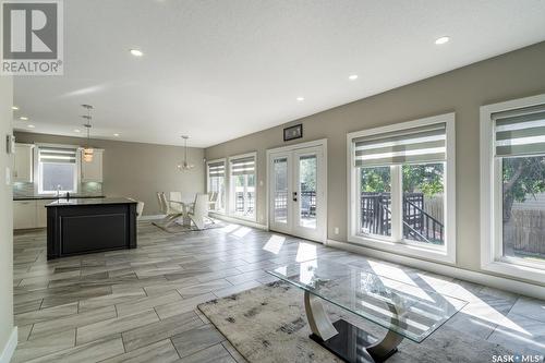 3613 Parliament Avenue, Regina, SK - Indoor