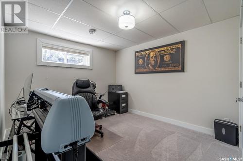 3613 Parliament Avenue, Regina, SK - Indoor