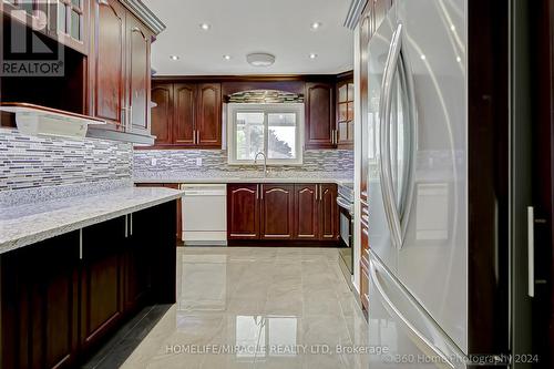 105 John Tabor Trail, Toronto (Malvern), ON - Indoor Photo Showing Kitchen