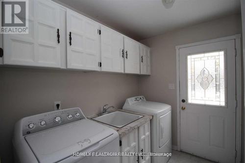 16 Briarwood Road, Markham (Unionville), ON - Indoor Photo Showing Laundry Room