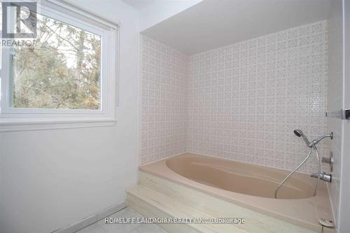 16 Briarwood Road, Markham (Unionville), ON - Indoor Photo Showing Bathroom