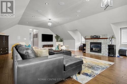 11 Woodland Drive, Middlesex Centre (Kilworth), ON - Indoor Photo Showing Living Room With Fireplace