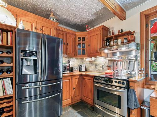 Cuisine - 6780 Boul. Des Mille-Îles, Laval (Saint-François), QC - Indoor Photo Showing Kitchen