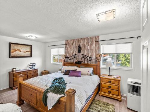 443 Opal Drive, Logan Lake, BC - Indoor Photo Showing Bedroom