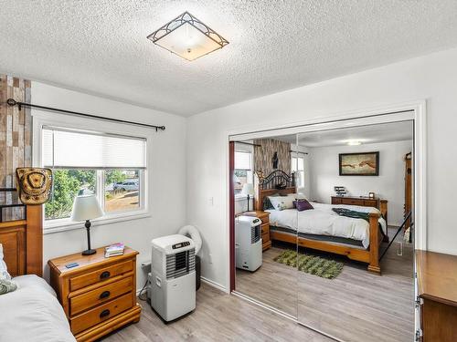 443 Opal Drive, Logan Lake, BC - Indoor Photo Showing Bedroom