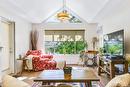 407-686 Lequime Road, Kelowna, BC  - Indoor Photo Showing Living Room 