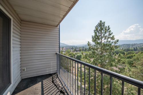 304-3901 32 Avenue, Vernon, BC - Outdoor With View With Exterior