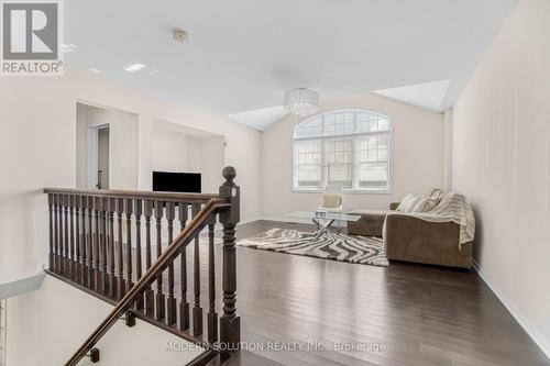 832 Challinor Terrace, Milton (Harrison), ON - Indoor