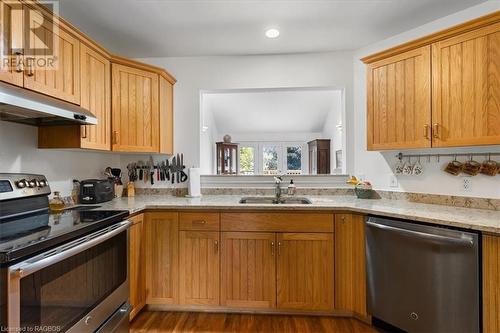 123 Church Street N Unit# 3, Mount Forest, ON - Indoor Photo Showing Kitchen With Double Sink