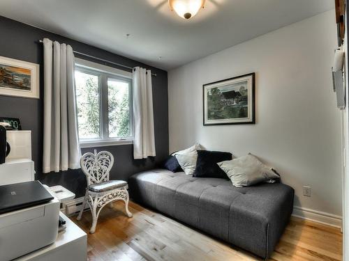 Chambre Ã Â coucher - 1217 Rue Berthelot, Saint-Jean-Sur-Richelieu, QC - Indoor Photo Showing Living Room