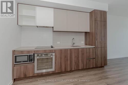 Ph -11 - 7890 Jane Street, Vaughan, ON - Indoor Photo Showing Kitchen