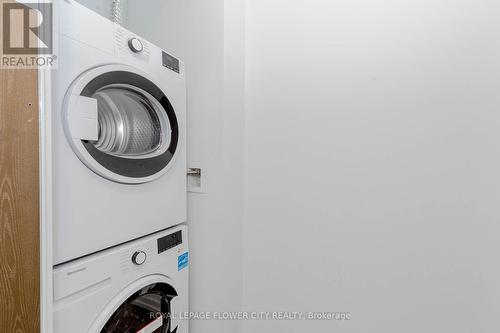 Ph -11 - 7890 Jane Street, Vaughan, ON - Indoor Photo Showing Laundry Room