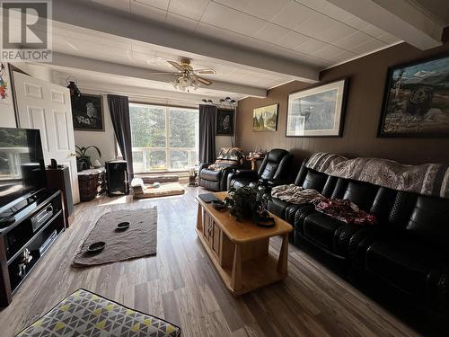 724 Francois Lake Road, Fraser Lake, BC - Indoor Photo Showing Living Room