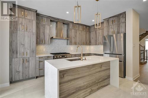 109 Shallow Pond Place, Ottawa, ON - Indoor Photo Showing Kitchen With Upgraded Kitchen