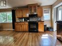 441 5Th Street, Weyburn, SK  - Indoor Photo Showing Kitchen 