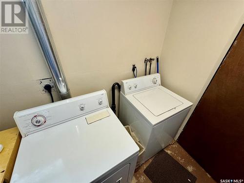 603 2Nd Street Ne, Preeceville, SK - Indoor Photo Showing Laundry Room