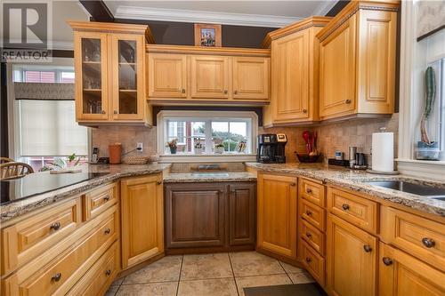 517 Wayne Street, Shediac, NB - Indoor Photo Showing Kitchen