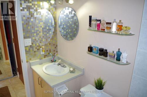 Ph18 - 3 Ellesmere Street, Richmond Hill (Langstaff), ON - Indoor Photo Showing Bathroom