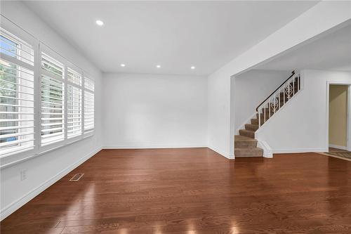 230 San Francisco Avenue, Hamilton, ON - Indoor Photo Showing Other Room