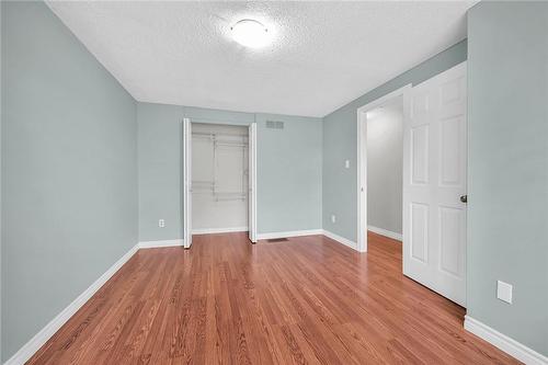 230 San Francisco Avenue, Hamilton, ON - Indoor Photo Showing Other Room