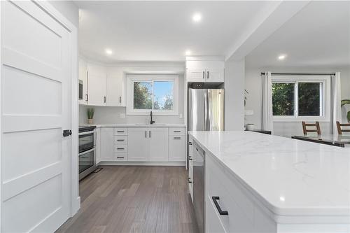 51 Camelot Drive, Hamilton, ON - Indoor Photo Showing Kitchen With Upgraded Kitchen