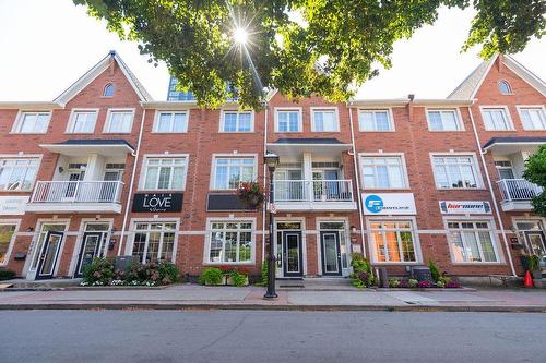 2082 Pine Street, Burlington, ON - Outdoor With Facade