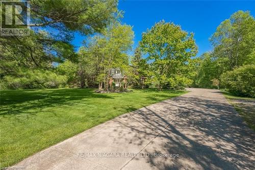 1021 Staines Street, Pelham, ON - Outdoor