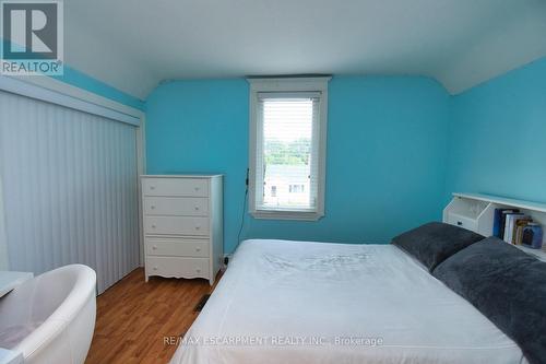 207 East 24Th Street, Hamilton (Eastmount), ON - Indoor Photo Showing Bedroom