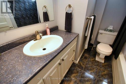 207 East 24Th Street, Hamilton (Eastmount), ON - Indoor Photo Showing Bathroom