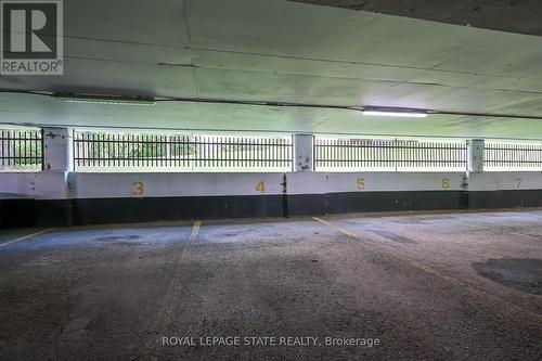 230 San Francisco Avenue, Hamilton (Dundas), ON - Indoor Photo Showing Garage